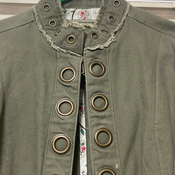 Army green fitted blazer - Picture 2 of 7